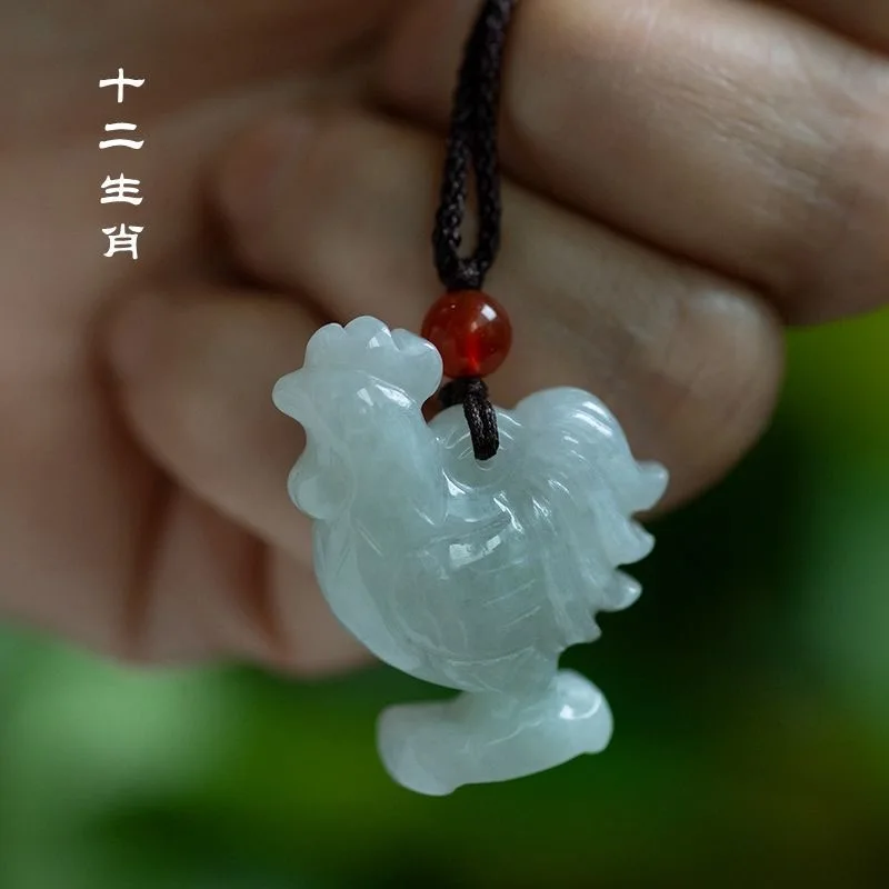 Natural Emerald Chinese Three  - огляд і ціна Necklaces